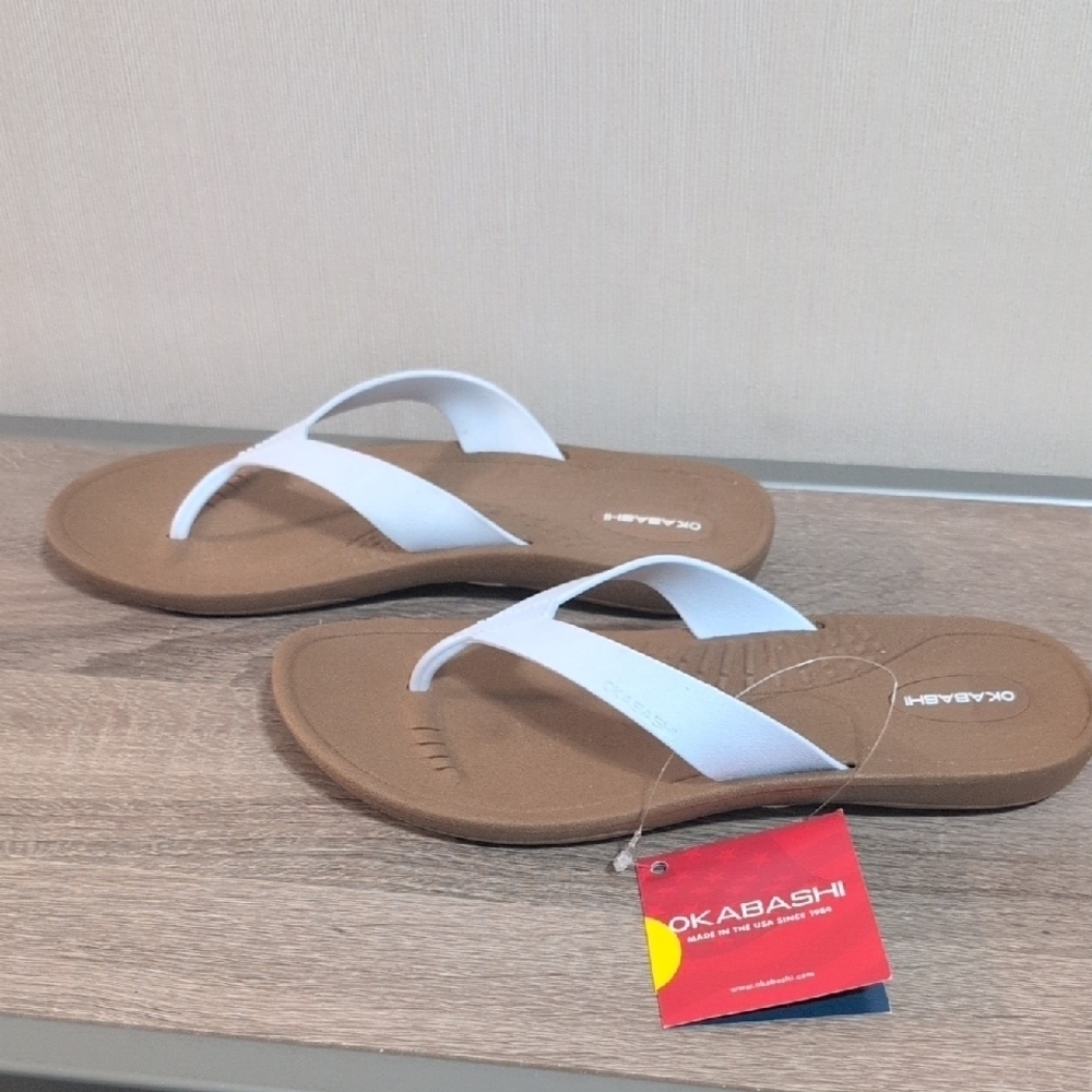 Okabashi White and Tan Sandals with Cushioned Footbed - Picture 5 of 7